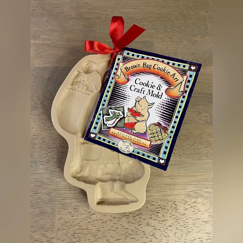 Vintage Brown Bag‎ Santa Mold Cookie Art Hill Design (c)1983